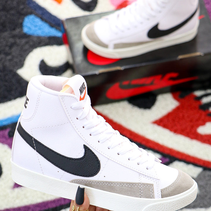 NIKE BLAZER MID "77 VINTAGE - UNISEX